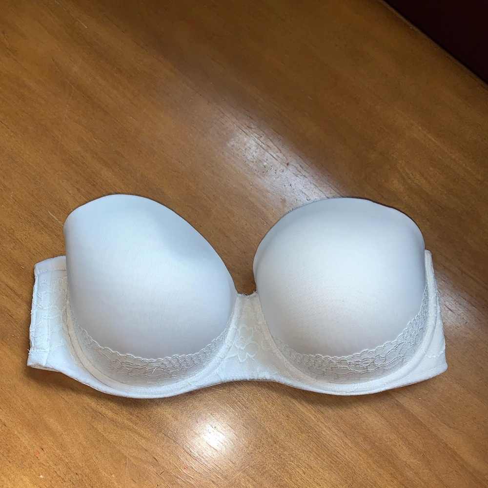 Torrid 40DD Strapless Bra Non Slip White Plus Size Undergarment